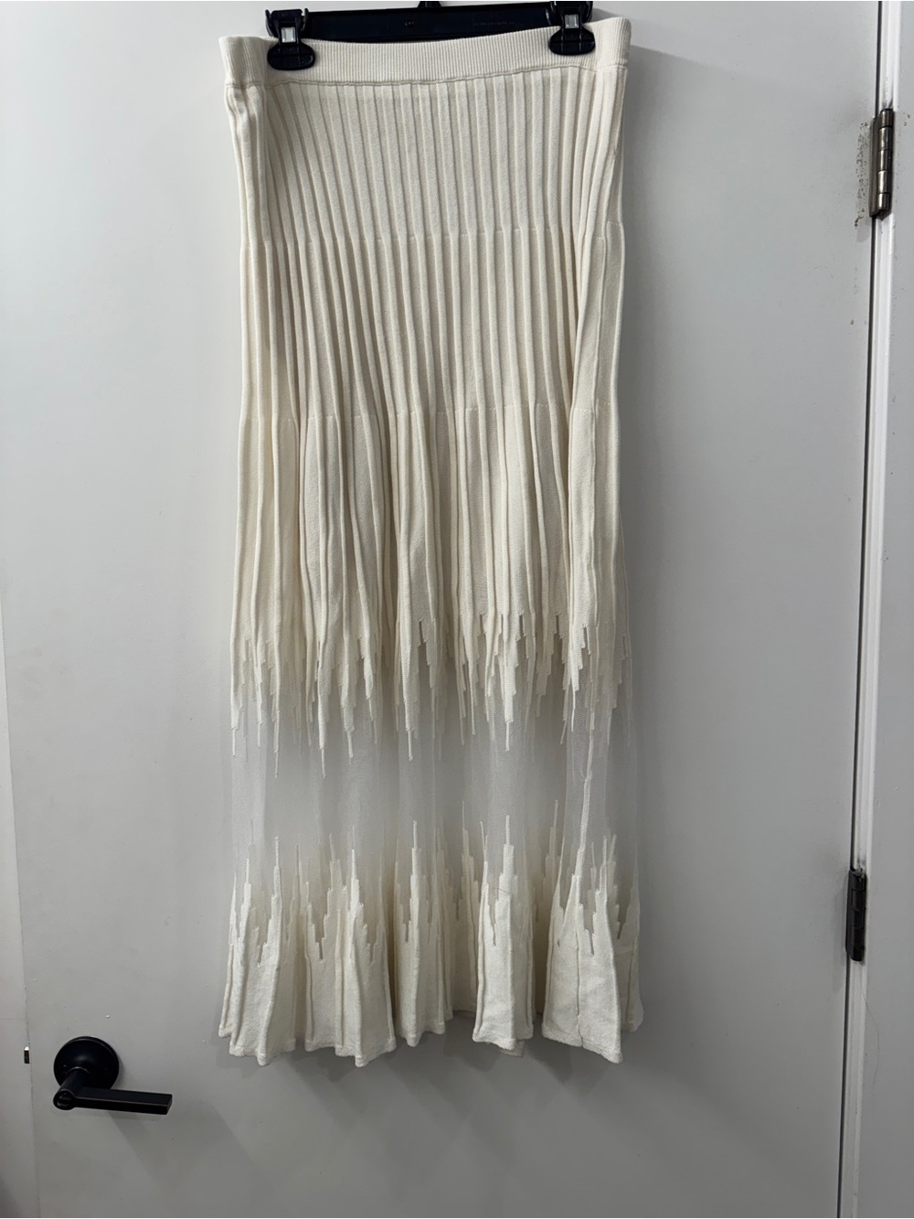 Zara Women’s Ivory Rib Knit Maxi Skirt size large
